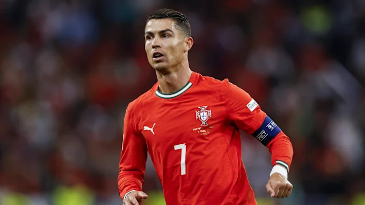 Cristiano Ronaldo preparing to face Mexico in a pre-World Cup friendly at Azteca Stadium